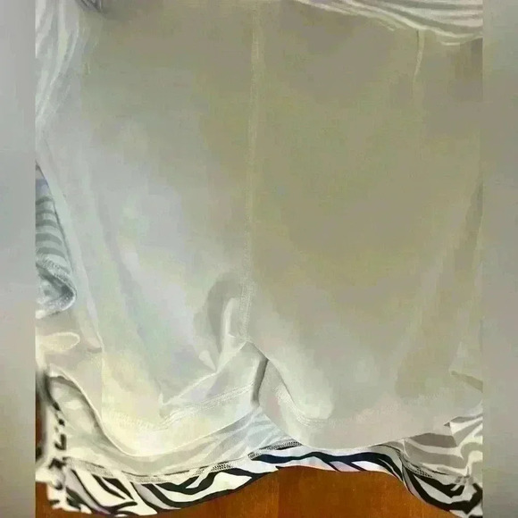 GREG NORMAN Purple White Zebra Print Skort - Picture 2 of 4